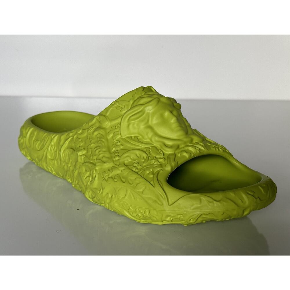 NIB $525 Versace Medusa Head Slides Pool Sandals Green 12 US (45 Eu) 1005746 IT